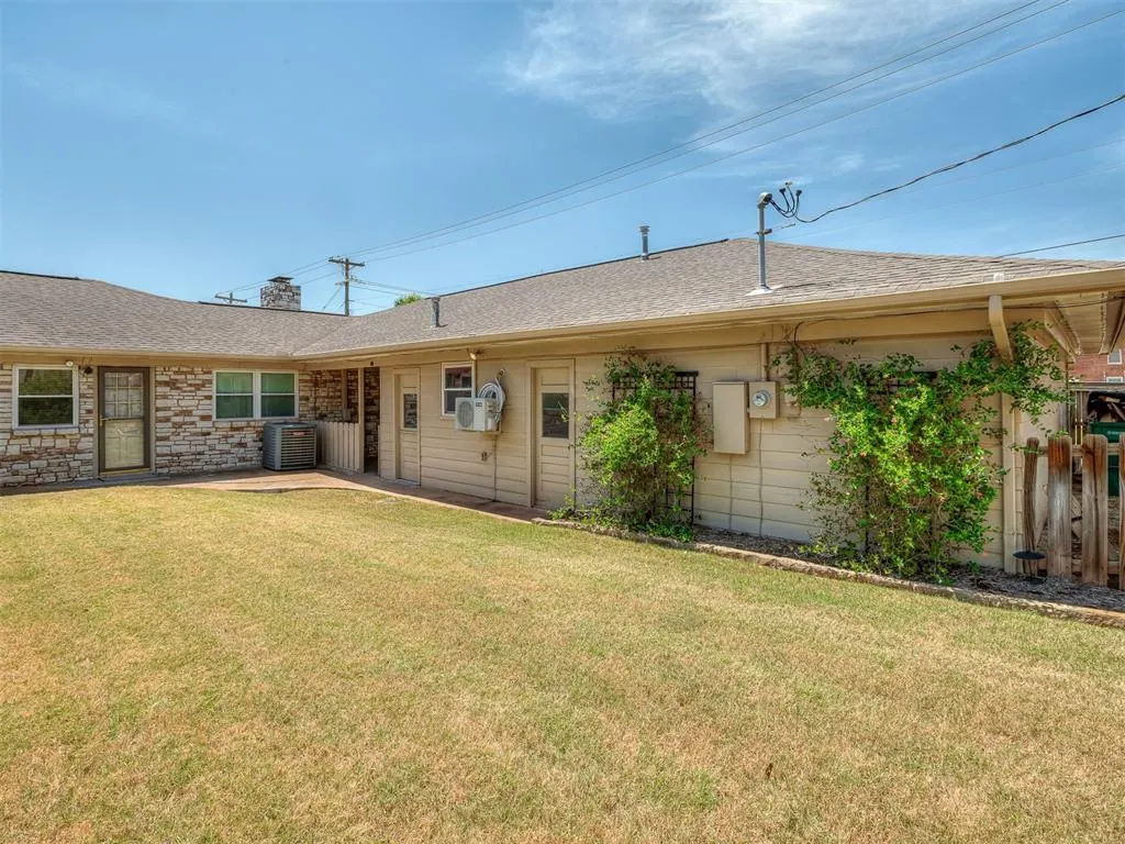Photo 41 — 1327 W Wilshire Boulevard, Oklahoma City, OK 73116