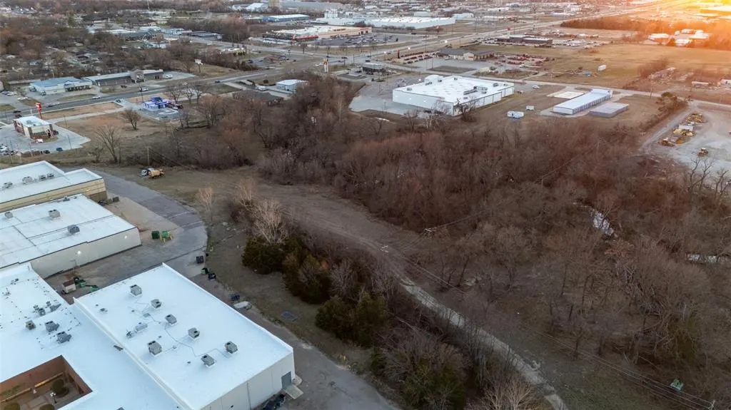 Photo 16 — 1200 Lonne Abbott Boulevard, Ada, OK 74820