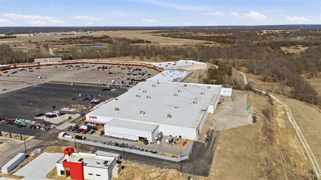 Photo 20 — 1200 Lonne Abbott Boulevard, Ada, OK 74820