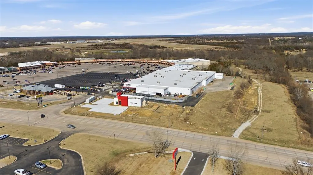 Photo 22 — 1200 Lonne Abbott Boulevard, Ada, OK 74820