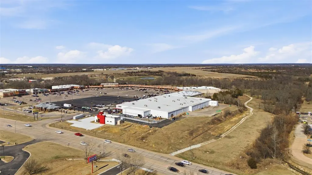 Photo 28 — 1200 Lonne Abbott Boulevard, Ada, OK 74820