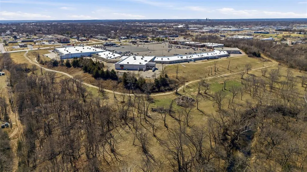 Photo 39 — 1200 Lonne Abbott Boulevard, Ada, OK 74820