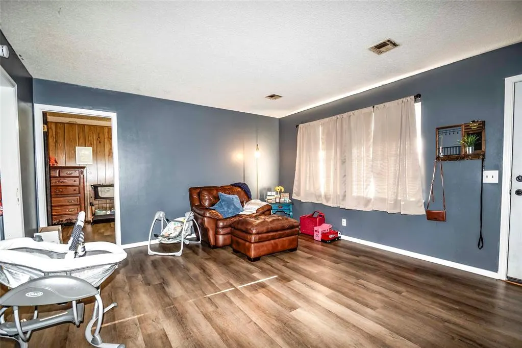 Photo 7 — 606 N Cedar Avenue, Stroud, OK 74079