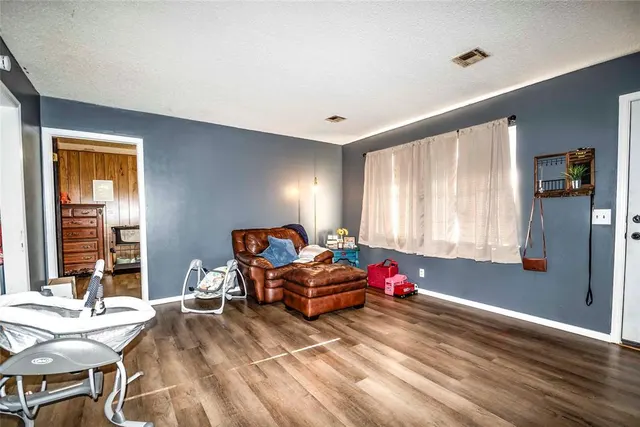 Photo 7 — 606 N Cedar Avenue, Stroud, OK 74079