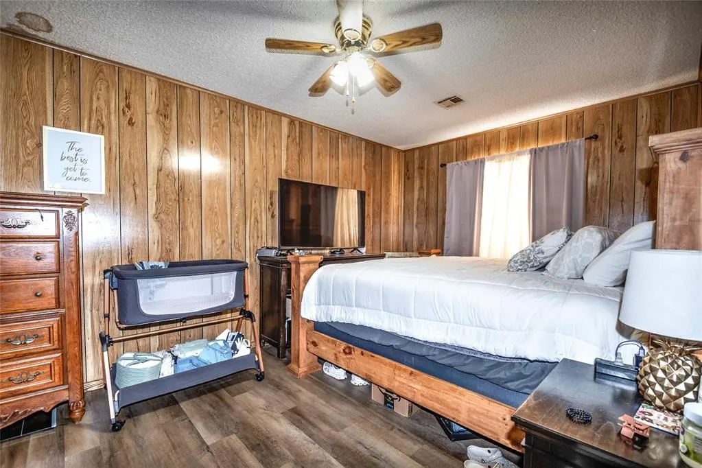 Photo 13 — 606 N Cedar Avenue, Stroud, OK 74079
