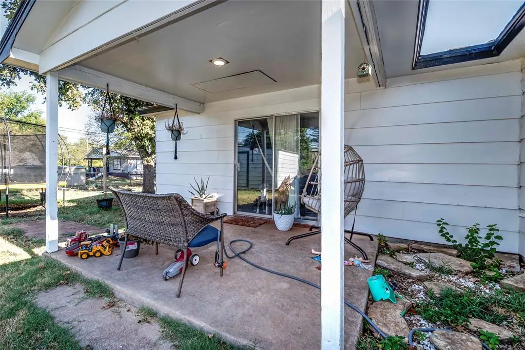 Photo 21 — 606 N Cedar Avenue, Stroud, OK 74079