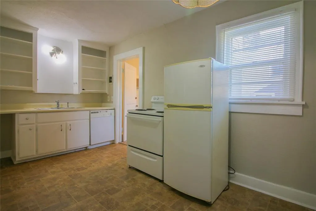 Photo 5 — 608 Chautauqua Avenue, Norman, OK 73069