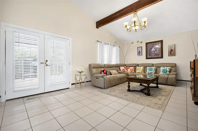 Photo 8 — 10312 Fairfax Lane, Yukon, OK 73099