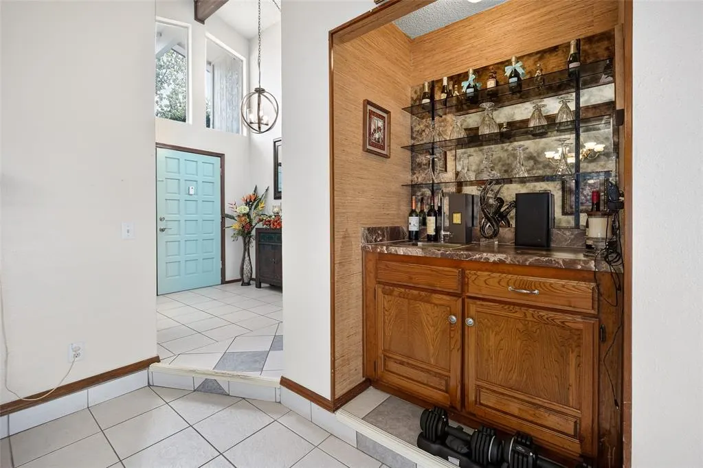 Photo 9 — 10312 Fairfax Lane, Yukon, OK 73099