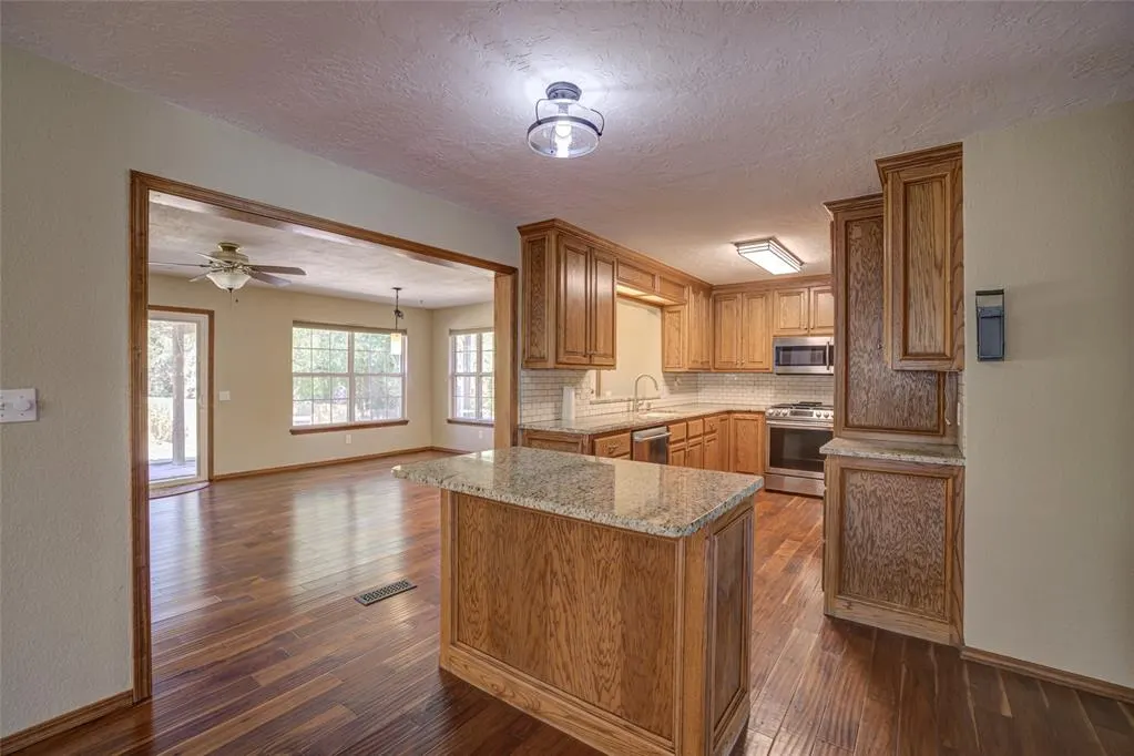Photo 9 — 1220 Barkley Avenue, Norman, OK 73071