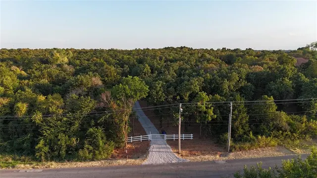 Photo 3 — 8750 E Waterloo Road, Arcadia, OK 73007