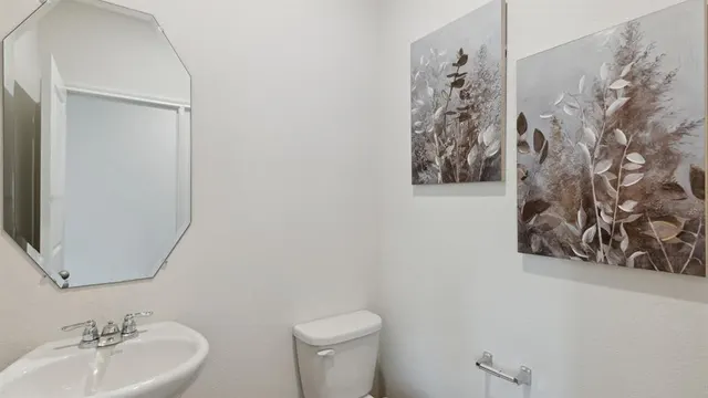 Photo 7 — 10329 Red Thistle Drive, Oklahoma City, OK 73114