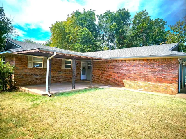 Photo 3 — 3208 Cheek Place, Oklahoma City, OK 73115