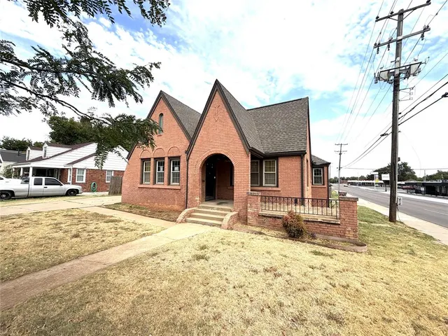 Photo 2 — 2101 NW 27th Street, Oklahoma City, OK 73107