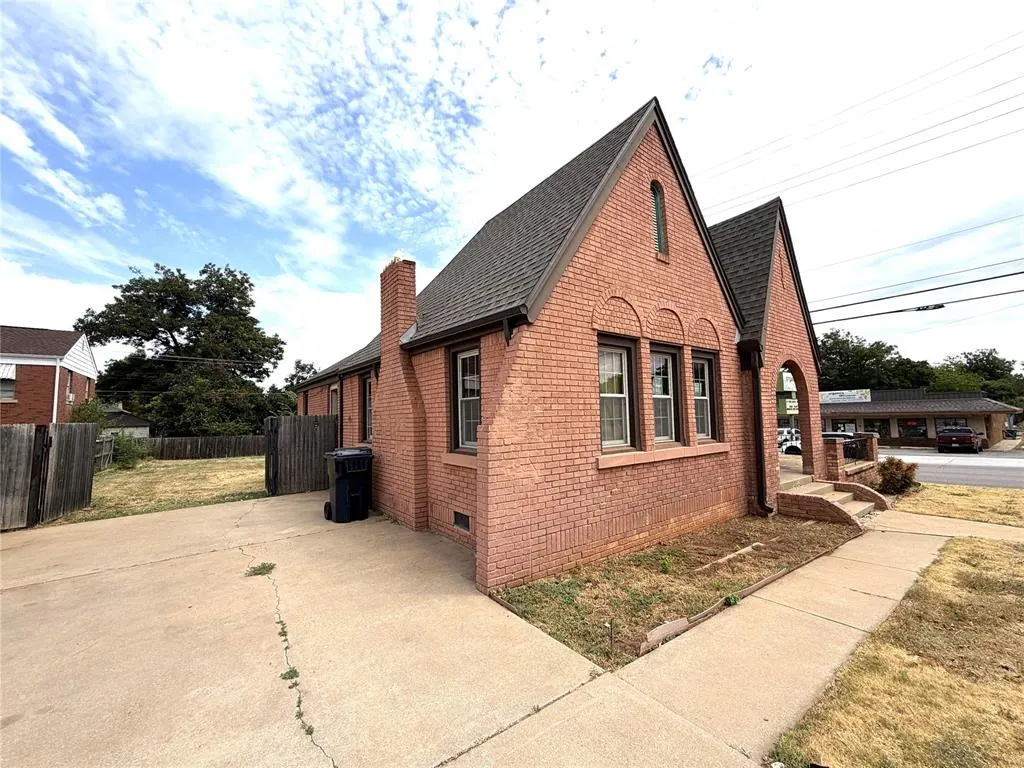 Photo 14 — 2101 NW 27th Street, Oklahoma City, OK 73107