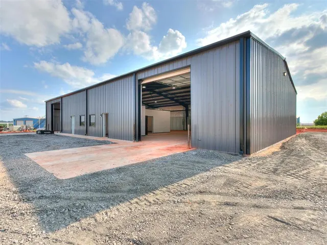 Photo 3 — 5286 NE 33 Highway, Guthrie, OK 73044