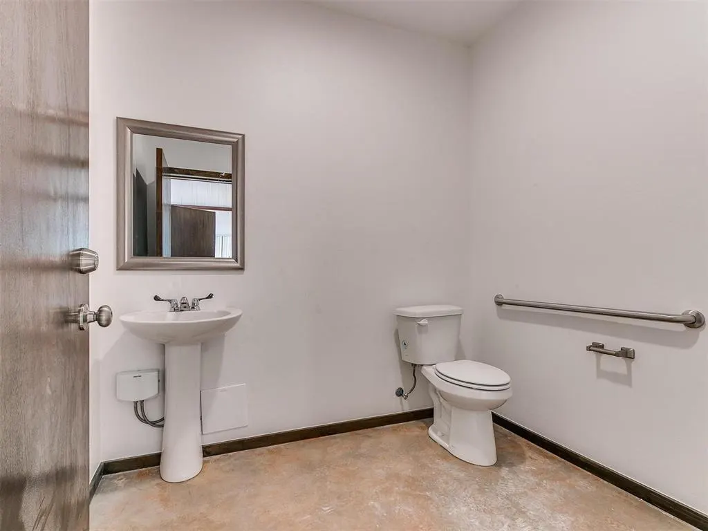 Photo 13 — 5286 NE 33 Highway, Guthrie, OK 73044