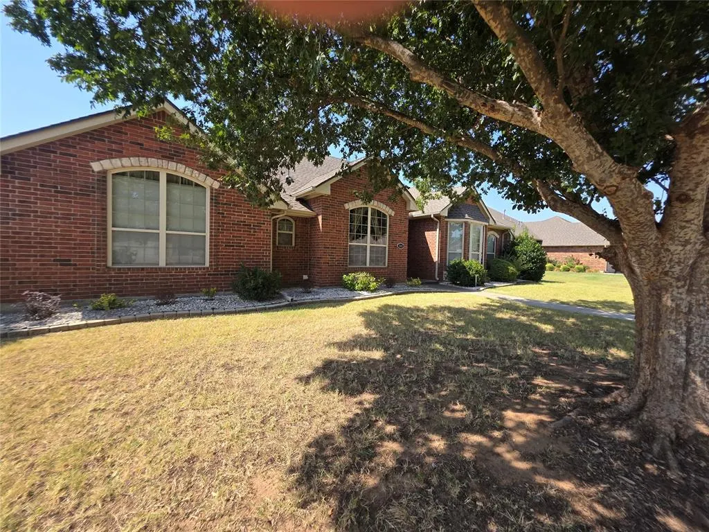 Front exterior — 2416 Birmingham Drive, Norman, OK 73071