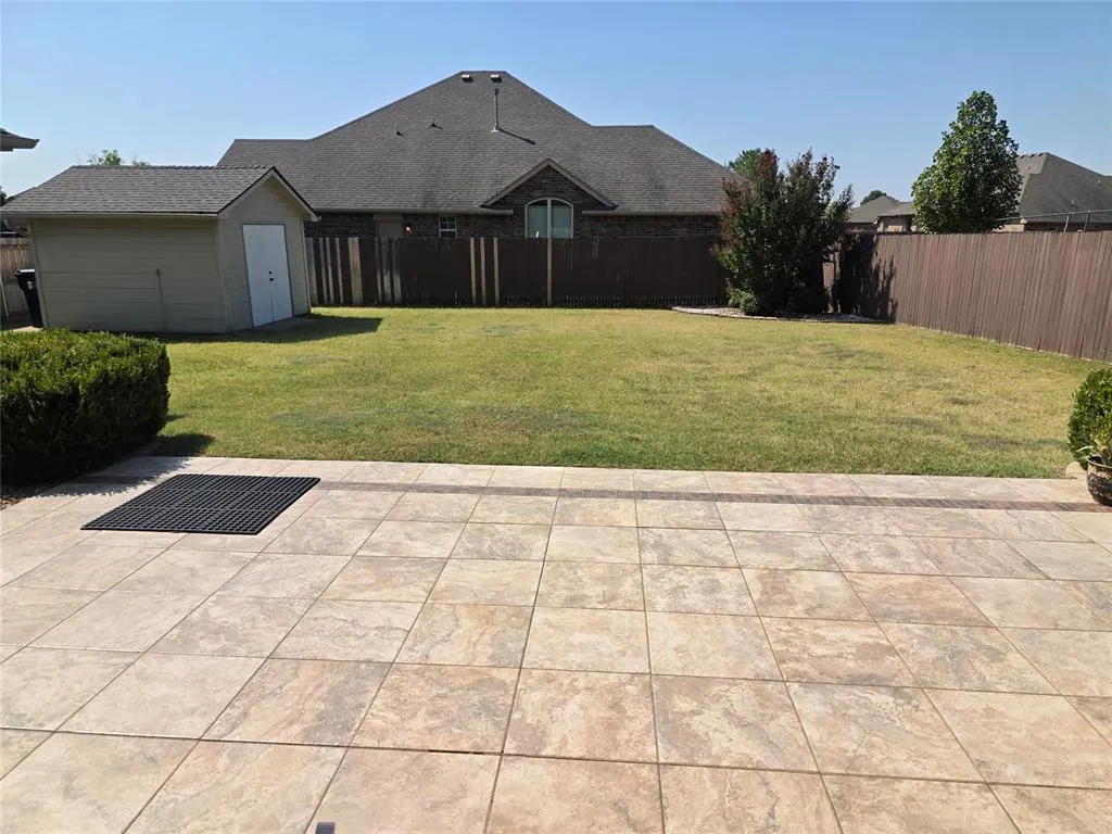 Photo 3 — 2416 Birmingham Drive, Norman, OK 73071