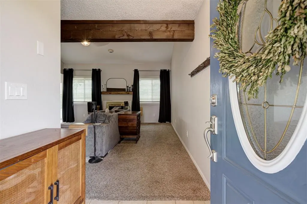 Photo 3 — 10100 Hefner Village Terrace, Oklahoma City, OK 73162