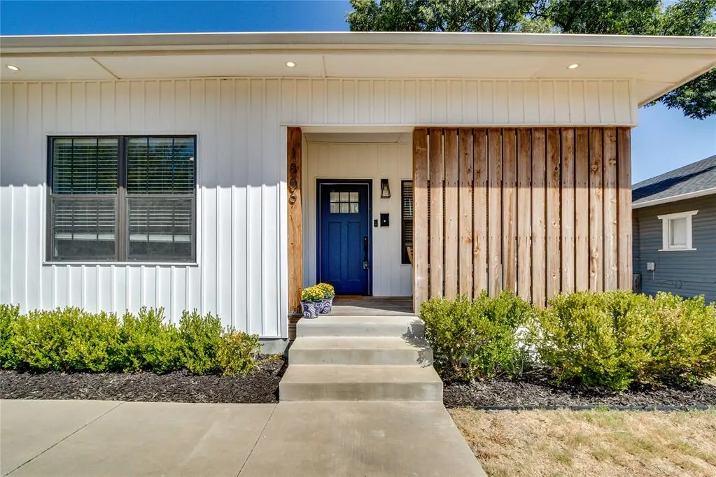 Front exterior — 1809 NW 14th Street, Oklahoma City, OK 73106