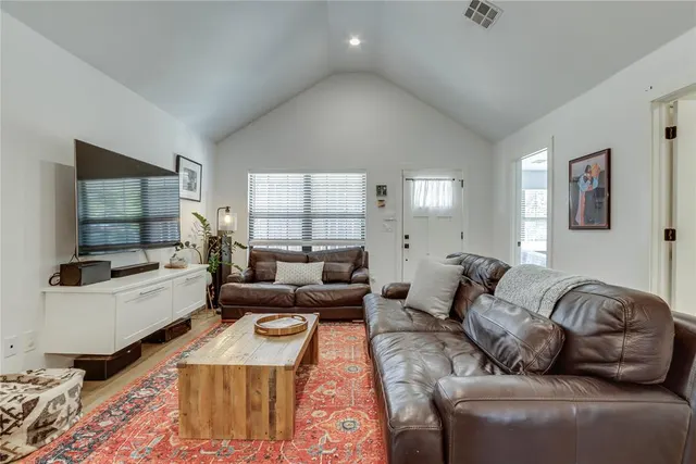 Photo 4 — 1809 NW 14th Street, Oklahoma City, OK 73106
