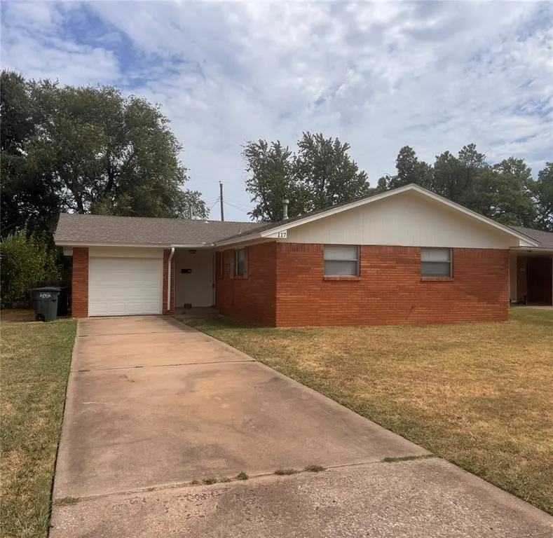 Front exterior — 117 Ann Arbor Drive, Edmond, OK 73013