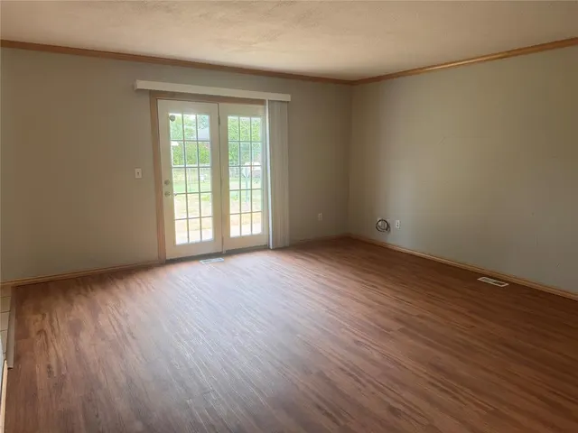 Photo 4 — 117 Ann Arbor Drive, Edmond, OK 73013