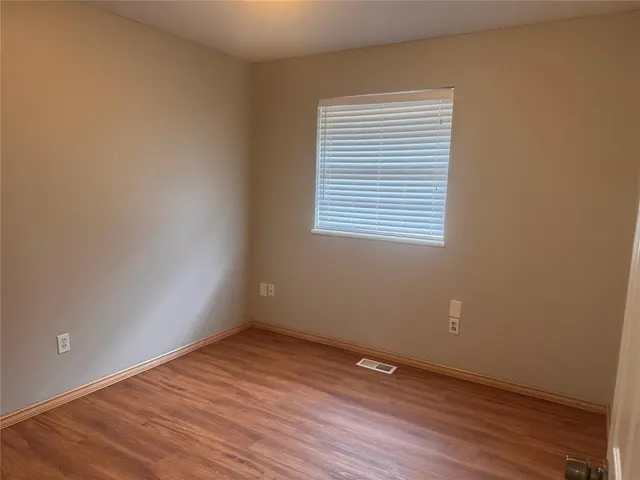 Photo 5 — 117 Ann Arbor Drive, Edmond, OK 73013