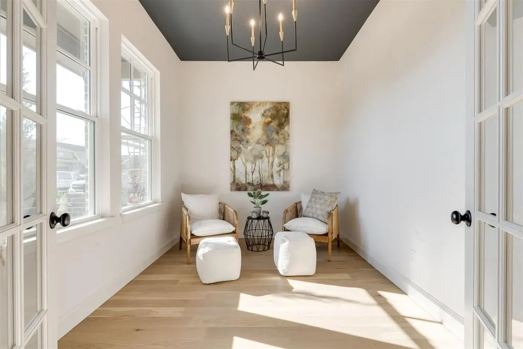 Photo 3 — 1917 Parkwood Avenue, Edmond, OK 73034