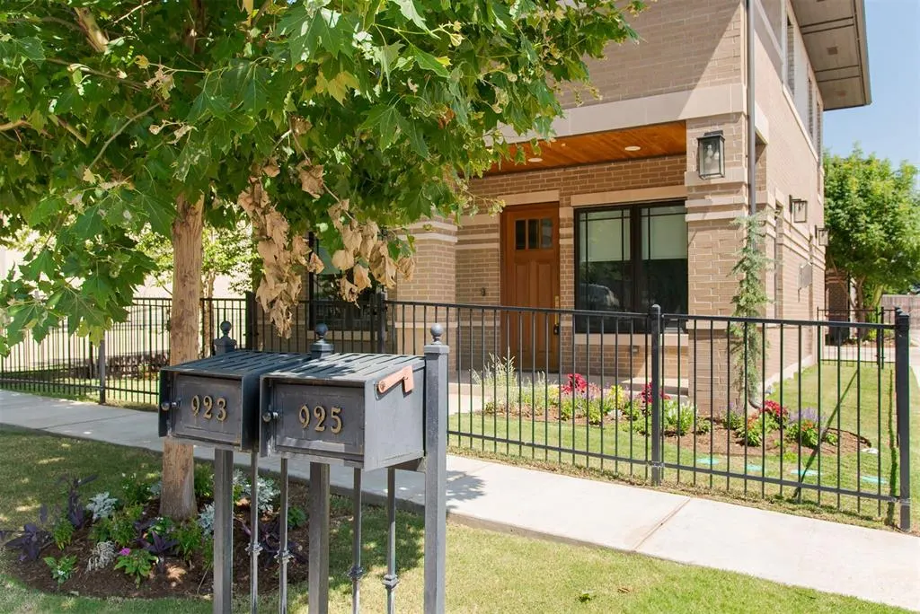 Photo 3 — 923 NW 43rd, Oklahoma City, OK 73118