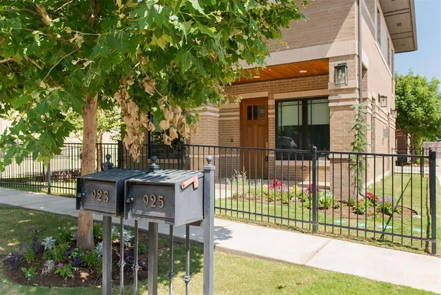 Photo 3 — 923 NW 43rd, Oklahoma City, OK 73118