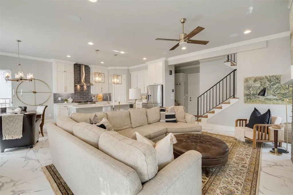 Photo 8 — 923 NW 43rd, Oklahoma City, OK 73118