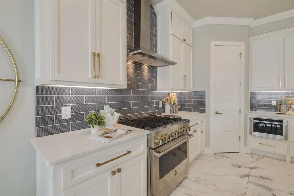 Photo 9 — 923 NW 43rd, Oklahoma City, OK 73118