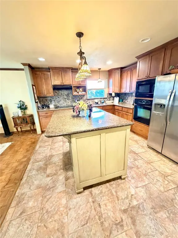 Photo 6 — 5015 N Vermont Avenue, Oklahoma City, OK 73112