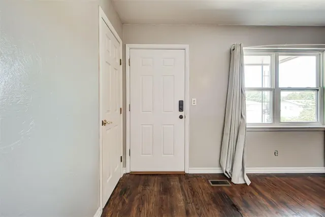 Photo 5 — 1501 Dianna Drive, Yukon, OK 73099