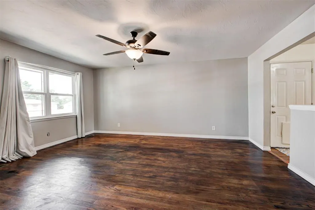 Photo 8 — 1501 Dianna Drive, Yukon, OK 73099