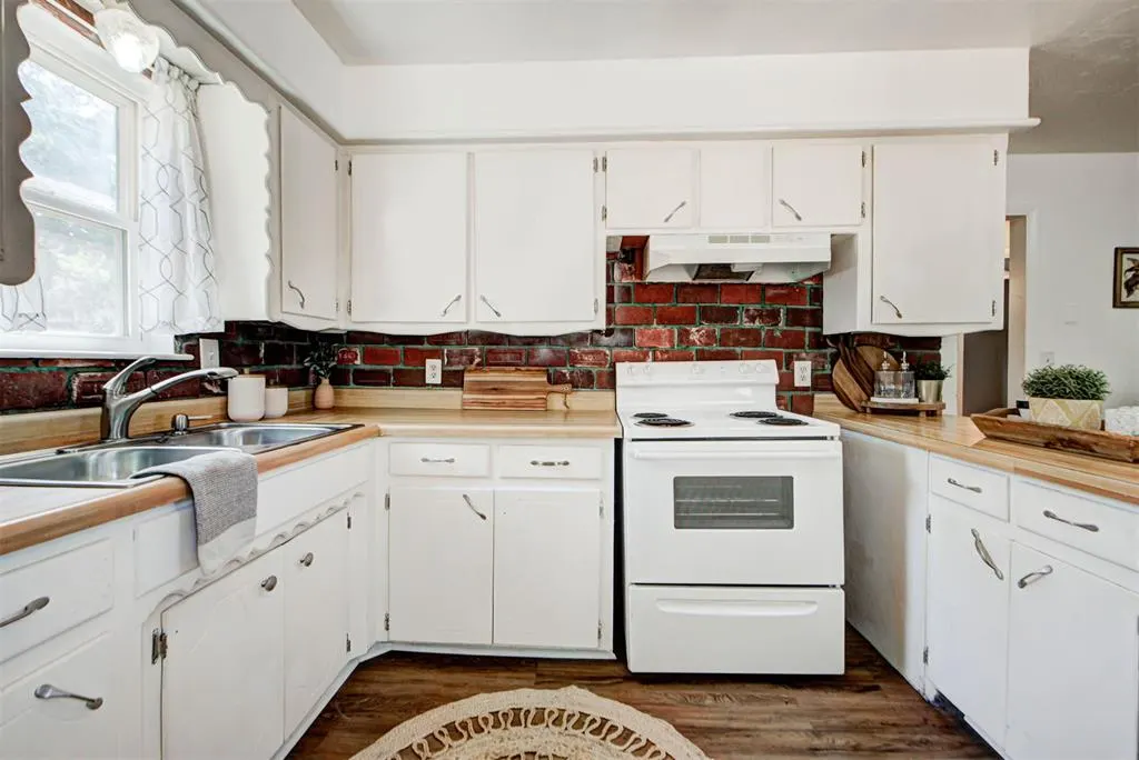 Photo 17 — 1501 Dianna Drive, Yukon, OK 73099