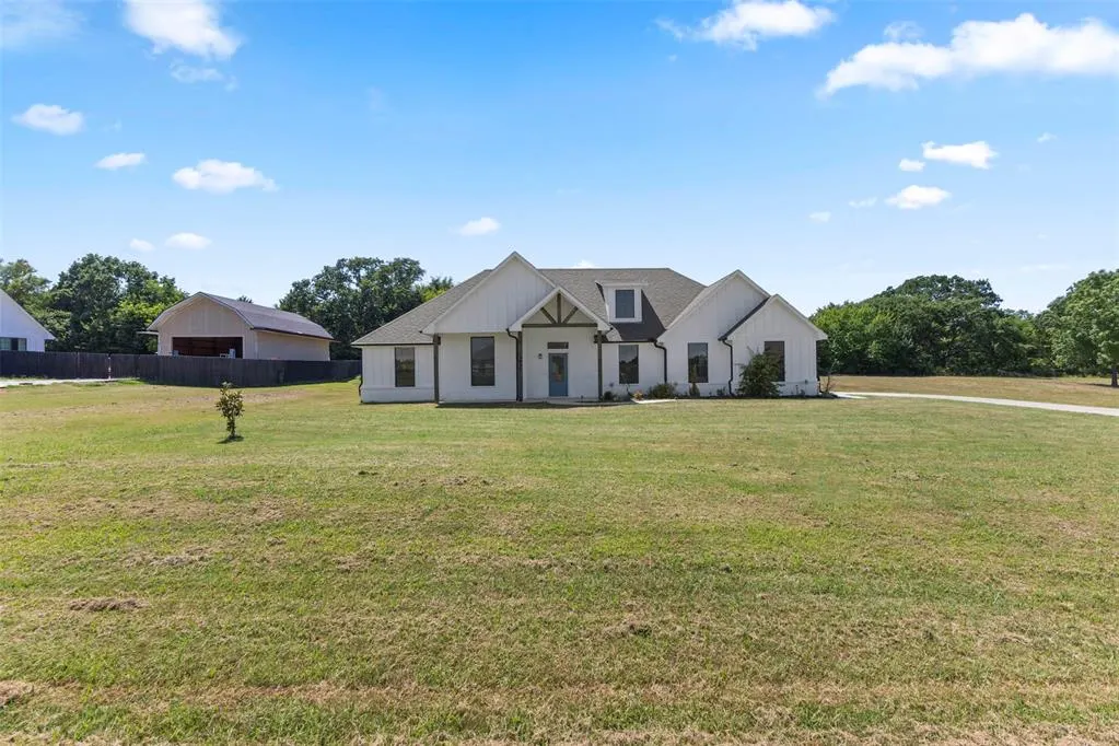 Front exterior — 11939 County Road 3513 Loop, Ada, OK 74820