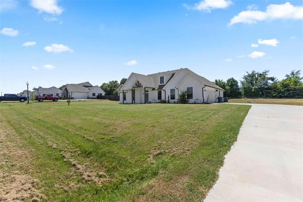 Photo 4 — 11939 County Road 3513 Loop, Ada, OK 74820