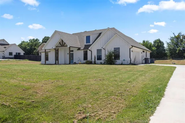 Photo 5 — 11939 County Road 3513 Loop, Ada, OK 74820