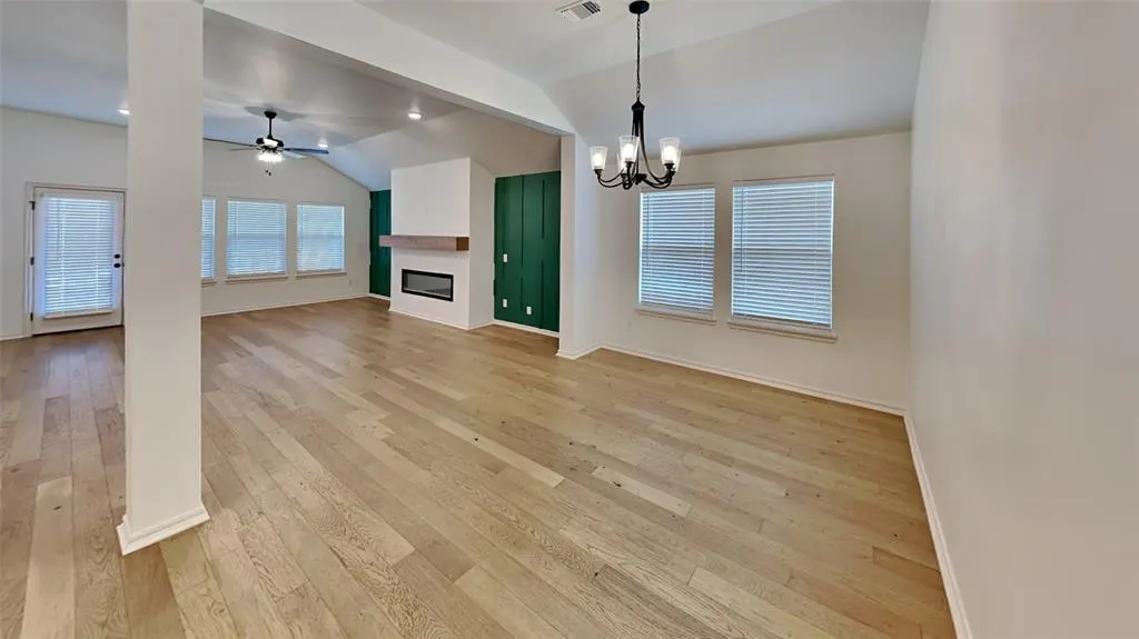 Photo 9 — 701 Caladium Drive, Yukon, OK 73099