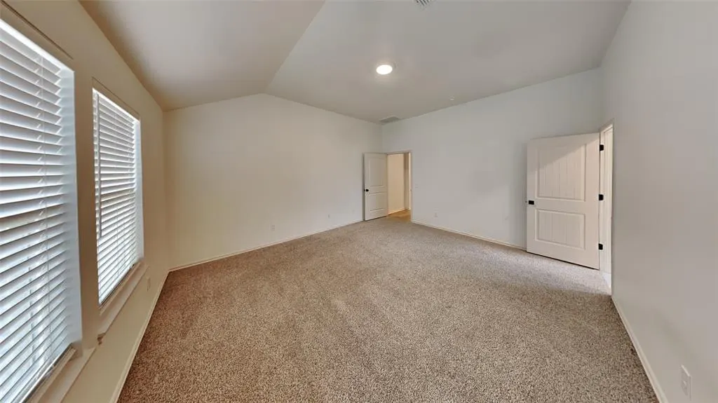 Photo 12 — 701 Caladium Drive, Yukon, OK 73099