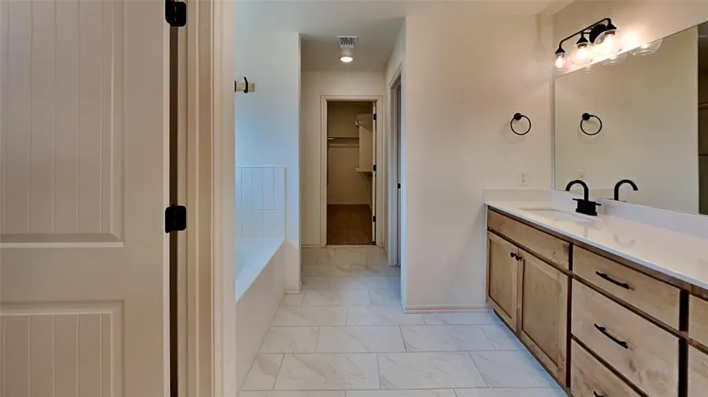 Photo 14 — 701 Caladium Drive, Yukon, OK 73099