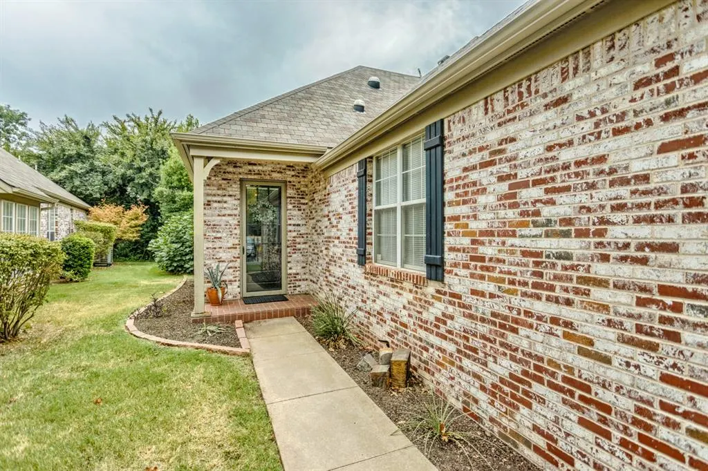 Photo 3 — 11300 Quail Creek Road 5, Oklahoma City, OK 73120