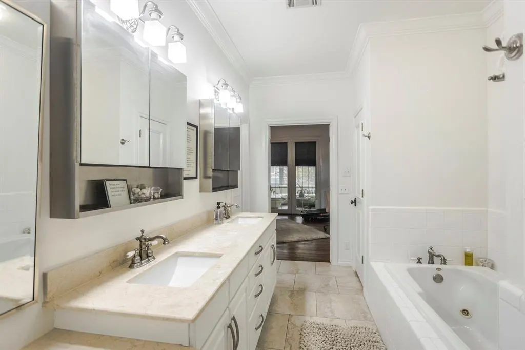 Photo 27 — 11300 Quail Creek Road 5, Oklahoma City, OK 73120
