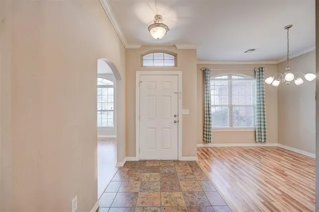 Photo 2 — 11016 NW 104th Terrace, Yukon, OK 73099
