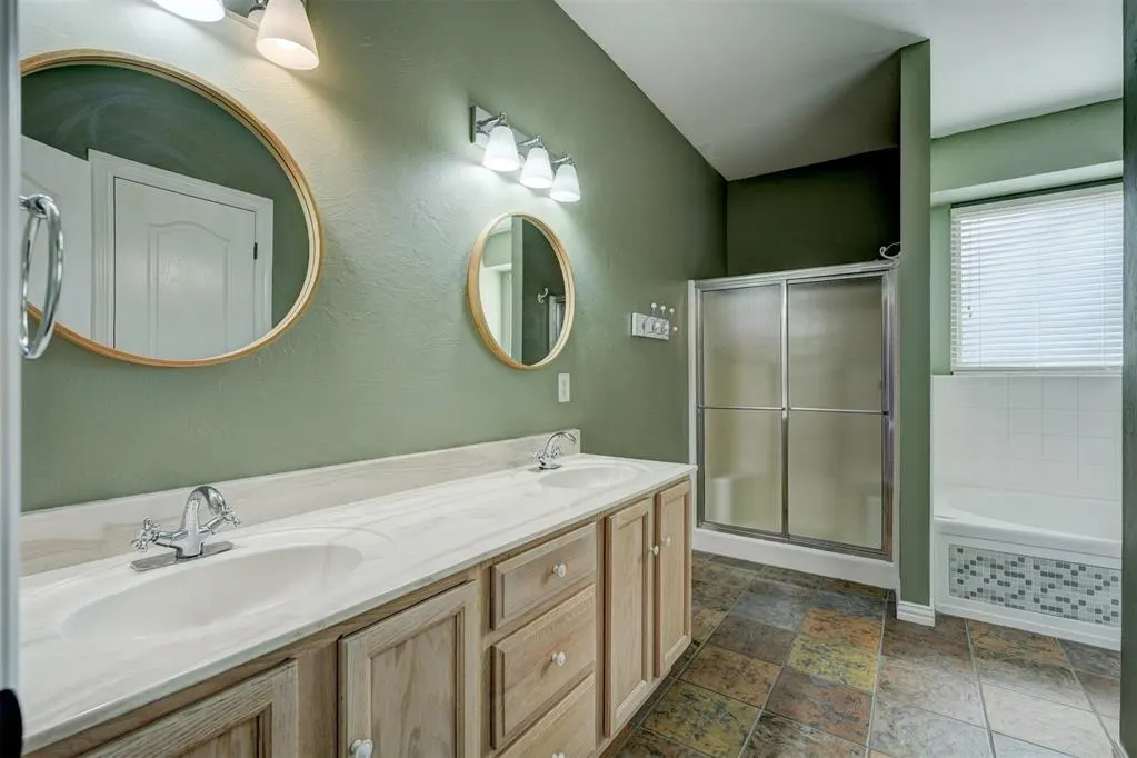 Photo 18 — 11016 NW 104th Terrace, Yukon, OK 73099