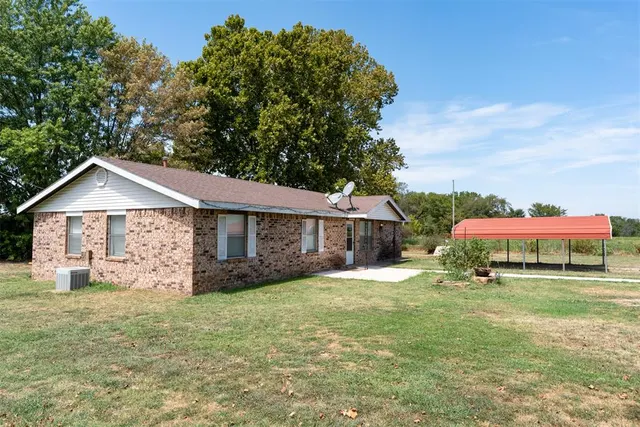 Photo 3 — 101151 N Hwy 56 Highway, Okemah, OK 74859