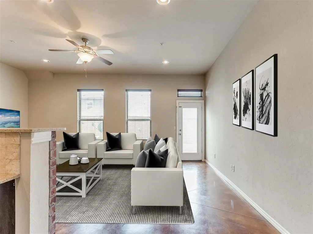 Photo 5 — 491 S Fretz Avenue, Edmond, OK 73003